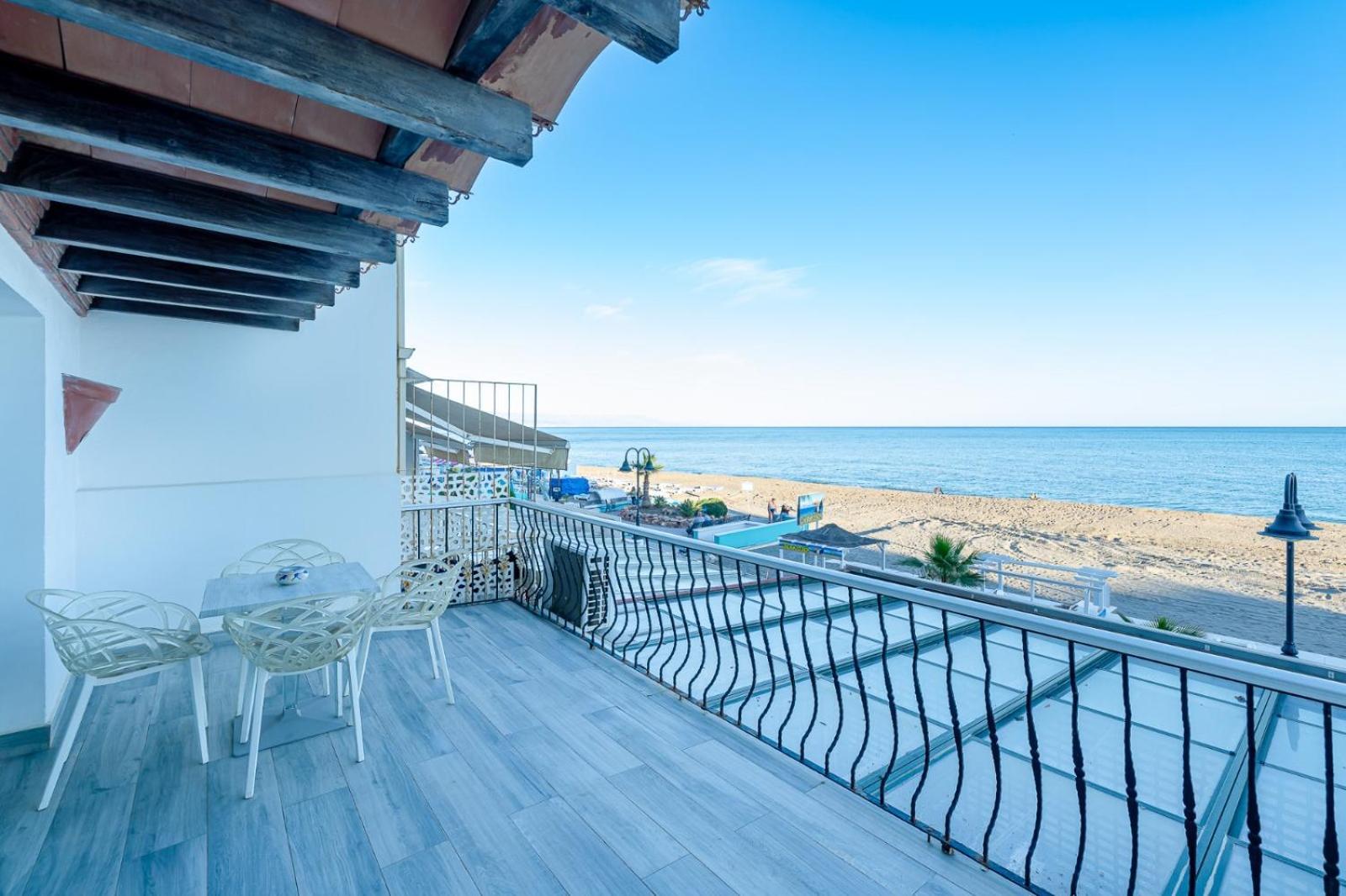 Hof Holland Carihuela Apartamento *